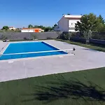Villa Modern Freya With Heated Swimming Pool,