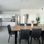 Modern Freya With Heated Swimming Pool, Villa Murvica (Policnik)