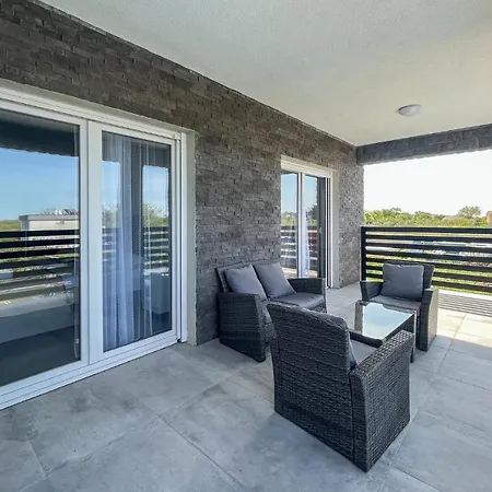 Modern Freya With Heated Swimming Pool, * Murvica