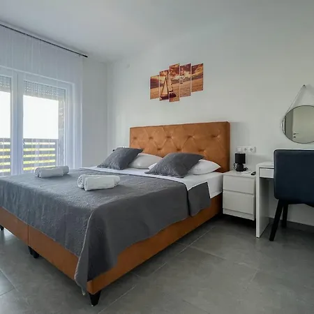 Modern Freya With Heated Swimming Pool, *