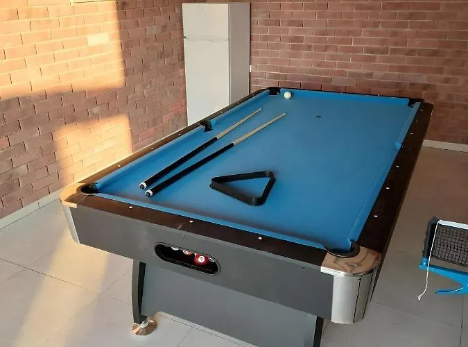 Modern Freya With Heated Swimming Pool, Murvica (Policnik)